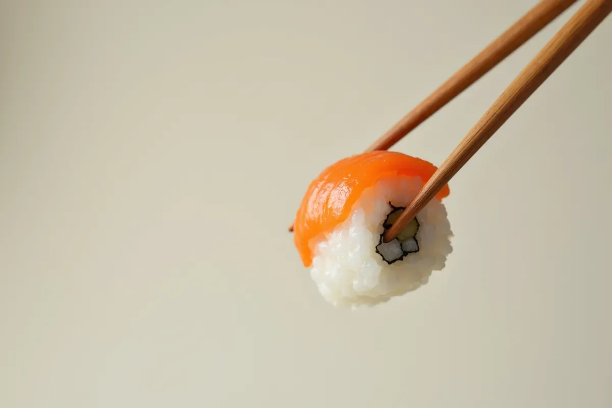 Jak jeść pałeczkami? Praktyczny przewodnik dla początkujących